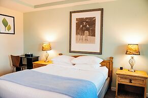 Salida Inn & Monarch Suites