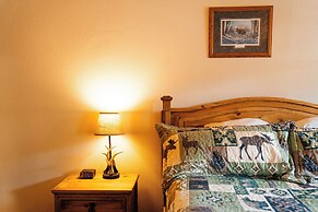 Salida Inn & Monarch Suites