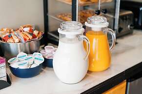 Salida Inn & Monarch Suites