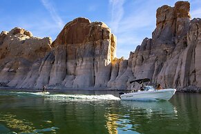 Lake Powell Resort