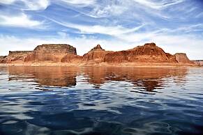 Lake Powell Resort