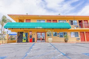 Hotel Avenida - Oceanside Camp Pendleton