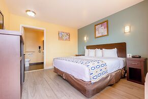 Hotel Avenida - Oceanside Camp Pendleton