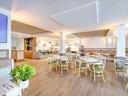 Mercure Cairns