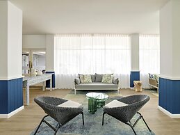 Mercure Cairns