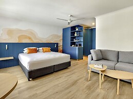Mercure Cairns