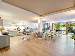 Mercure Cairns