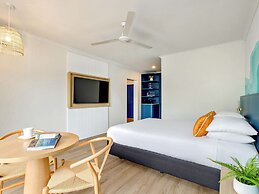Mercure Cairns