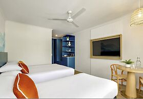 Mercure Cairns