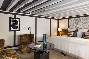 Pavillon de la Reine & Spa, Place des Vosges