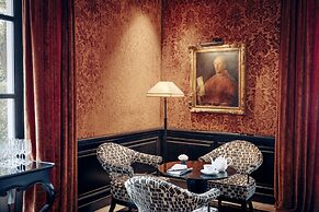 Pavillon de la Reine & Spa, Place des Vosges