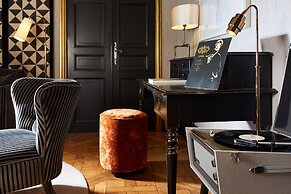 Pavillon de la Reine & Spa, Place des Vosges