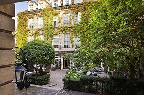 Pavillon de la Reine & Spa, Place des Vosges