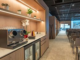 Novotel Angers Lac de Maine