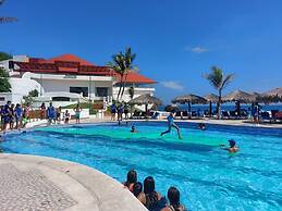 Los Angeles Locos - All Inclusive