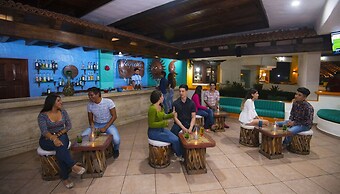 Los Angeles Locos - All Inclusive