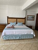 Los Angeles Locos - All Inclusive