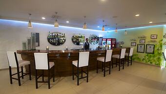 Los Angeles Locos - All Inclusive