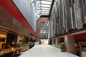 The Salisbury - YMCA of Hong Kong