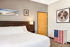 Ramada by Wyndham Richland Center