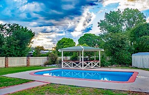 Rest Point Motor Inn