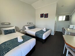 Rest Point Motor Inn