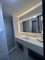 Spa Village Travel Inn