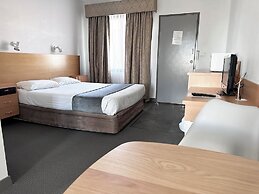 Spa Village Travel Inn