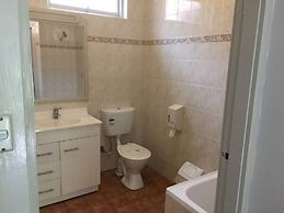 Town & Country Motel