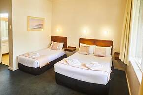 Town & Country Motel