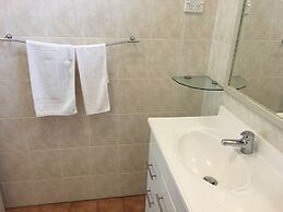 Town & Country Motel