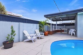 Acacia Motor Inn
