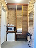 Colac Mid City Motor Inn