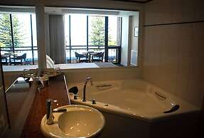 Richmond Henty Hotel