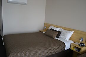 Richmond Henty Hotel