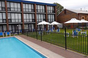 Richmond Henty Hotel