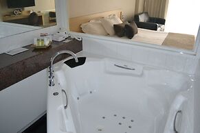 Richmond Henty Hotel