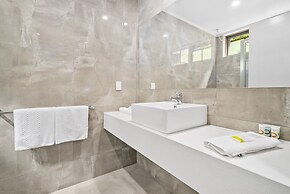 Sherbourne Terrace Hotel