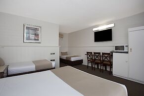 Comfort Inn On Raglan