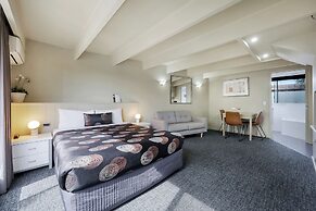 Comfort Inn On Raglan