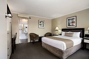 Comfort Inn On Raglan