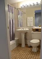 Rosellen Suites At Stanley Park