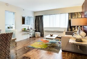 Rosellen Suites At Stanley Park