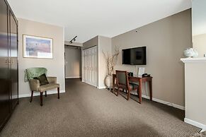 Rosellen Suites At Stanley Park