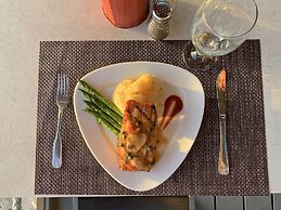 Emerald Beach Resort