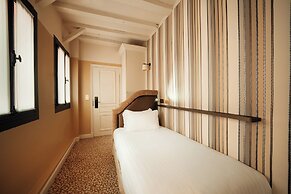 Hotel Odéon Saint Germain