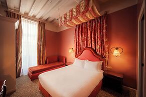 Hotel Odéon Saint Germain