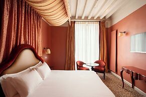 Hotel Odéon Saint Germain