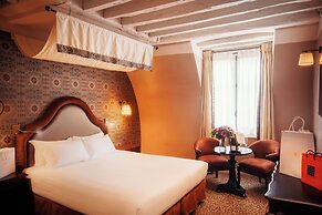 Hotel Odéon Saint Germain