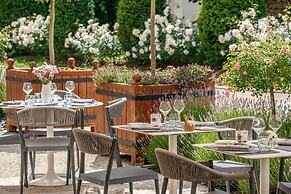 Château Belmont Tours by The Crest Collection